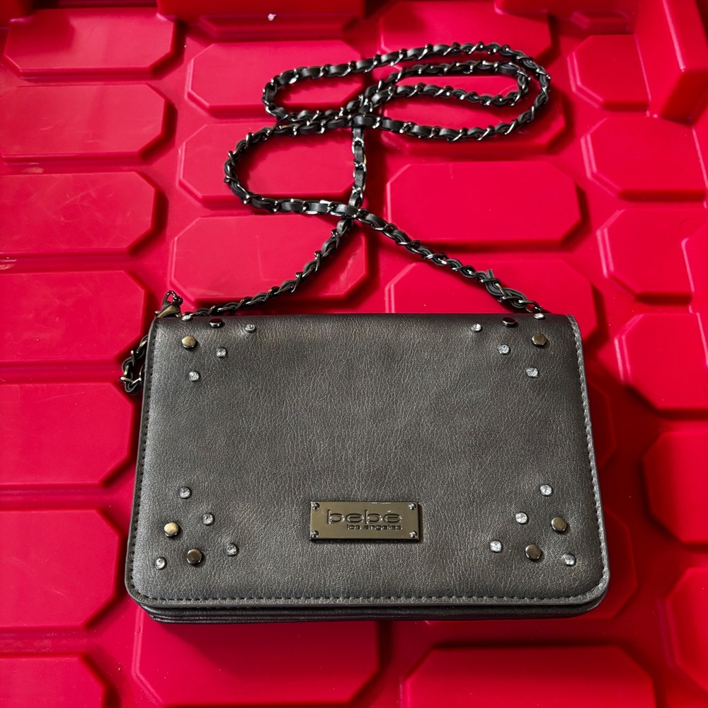 Bebe Los Angeles Women's‎ EUC Crossbody Bag Studded Chain Strap